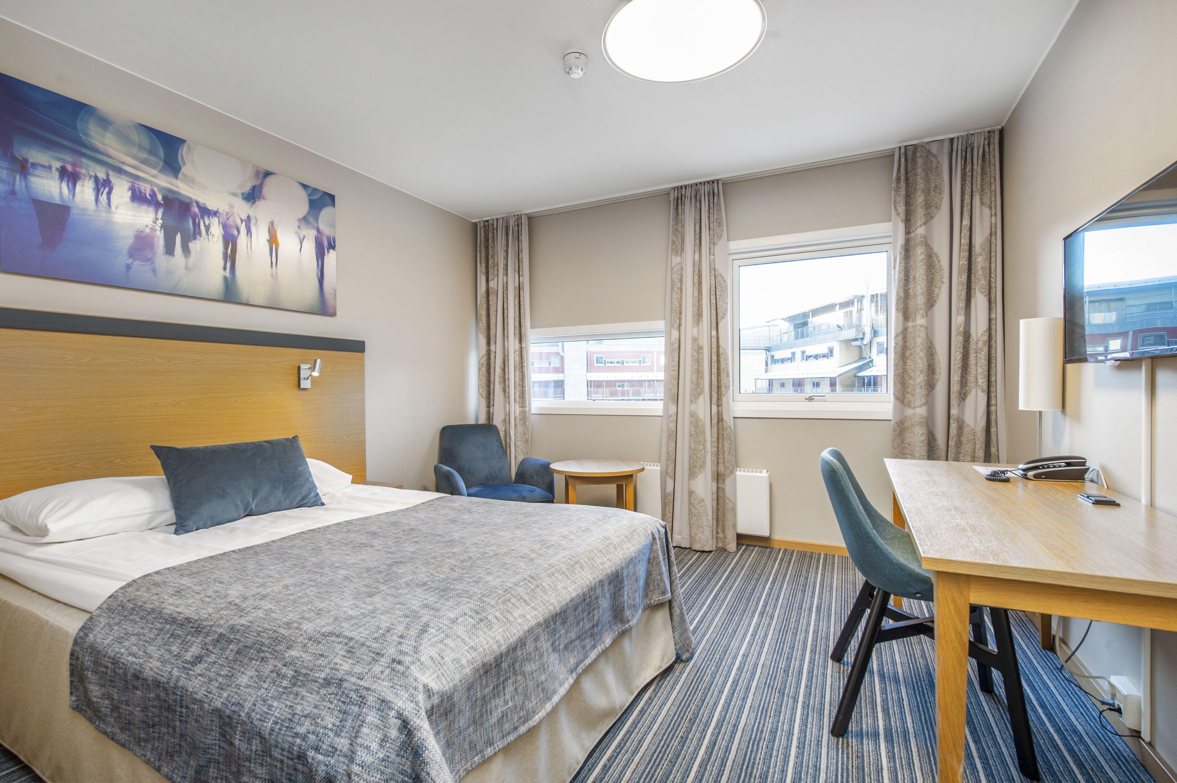 Small Double Room 140 cm bed